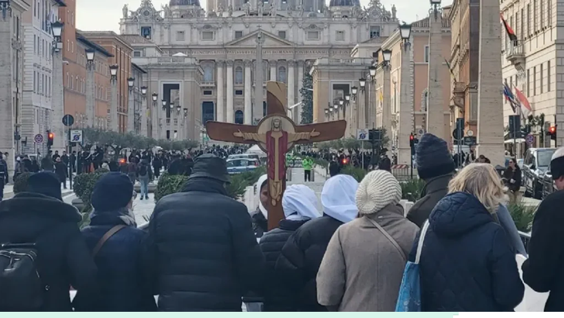 Có bao nhiêu người hành hương đã đi qua Cửa Thánh tại Vatican? Con số sẽ khiến bạn bất ngờ
