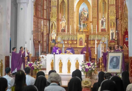 THÁNH LỄ GIỖ LẦN THỨ 341 CỦA ĐỨC CHA FRANÇOIS PALLU TẠI NHÀ THỜ CHÍNH TÒA HÀ NỘI