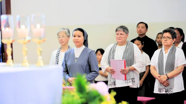 NHÂN VỊ VÀ TRÍ TUỆ NHÂN TẠO: HÀNH TRÌNH TỪ THUẬT TOÁN ĐẾN TRÁI TIM