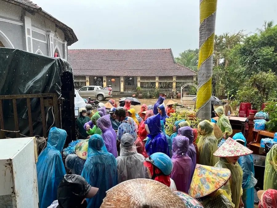 THƯƠNG QUÁ MẰNG LĂNG