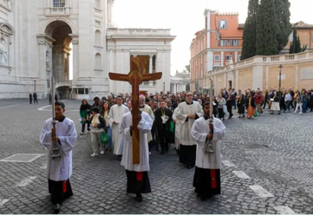 HƠN 33 TRIỆU NGƯỜI HÀNH HƯƠNG ROMA TRONG NĂM THÁNH