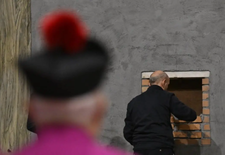 NGHI THỨC XÂY TƯỜNG NIÊM KÍN CỬA THÁNH ĐỀN THỜ THÁNH PHÊRÔ