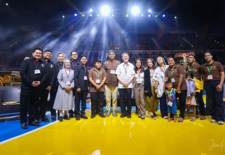 ĐỨC HỒNG Y TAGLE: NIỀM TIN VÀO THÁNH THỂ PHẢI ĐƯA ĐẾN LÒNG TRẮC ẨN, TÔN TRỌNG CON NGƯỜI VÀ THỤ TẠO