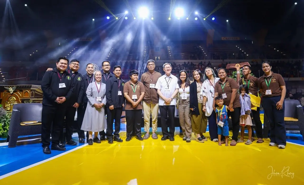 ĐỨC HỒNG Y TAGLE: NIỀM TIN VÀO THÁNH THỂ PHẢI ĐƯA ĐẾN LÒNG TRẮC ẨN, TÔN TRỌNG CON NGƯỜI VÀ THỤ TẠO